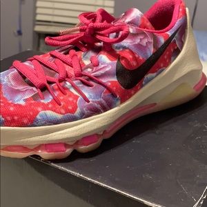 KD 8 Aunt pearl size 4.5Y